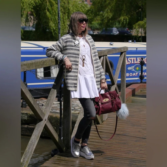 ✨NWT H&M Cream Blue Gold Striped Textured Weave Boucle Zip Front Jacket Size 6 - Picture 3 of 12